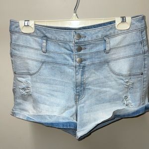 Refuge light wash distressed shorts